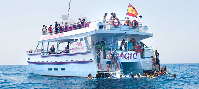 catamaran-magic-puerto marina benalmadena