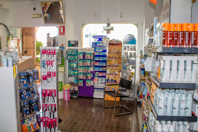 farmacia-puerto marina benalmadena