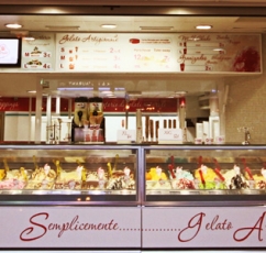 ice cream puerto marina benalmadena
